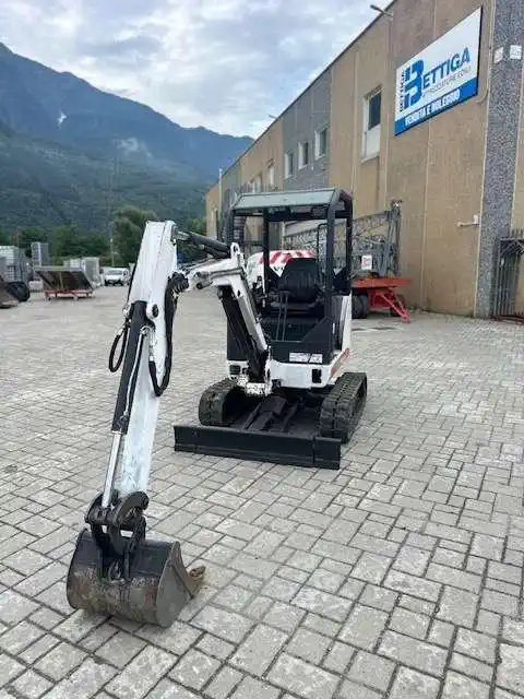 Bobcat 323J